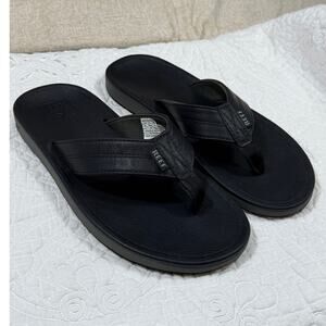 Reef Newport Prints Men Flip Flops Size 9 NWT Reef | Shoes | Reef Newport Prints Men Flip Flops Size 9 Nwt  main image 3